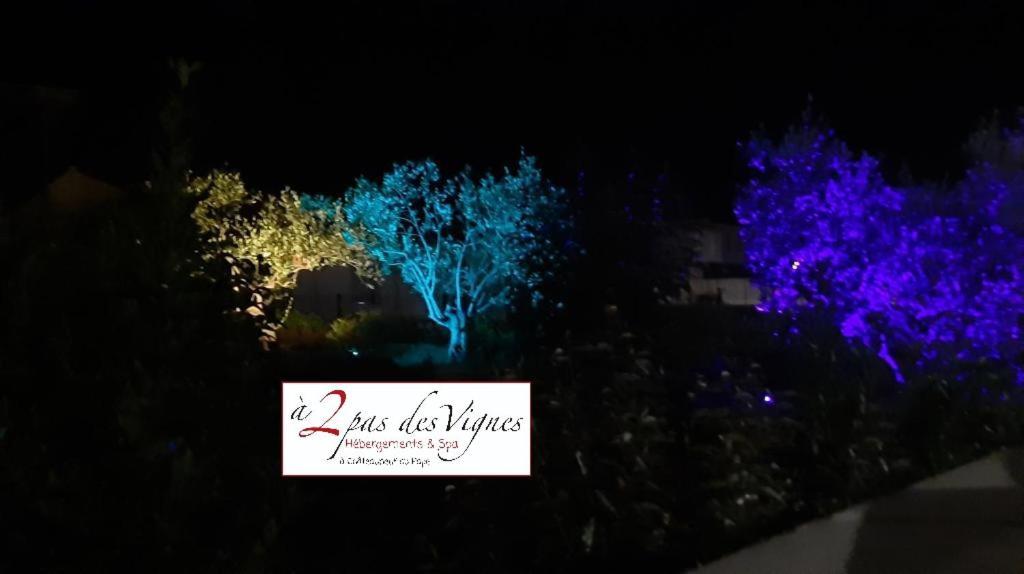 A 2 Pas Des Vignes, Hebergements Et Spa, Maison Numero 6, A Chateauneuf Du Pape Zewnętrze zdjęcie